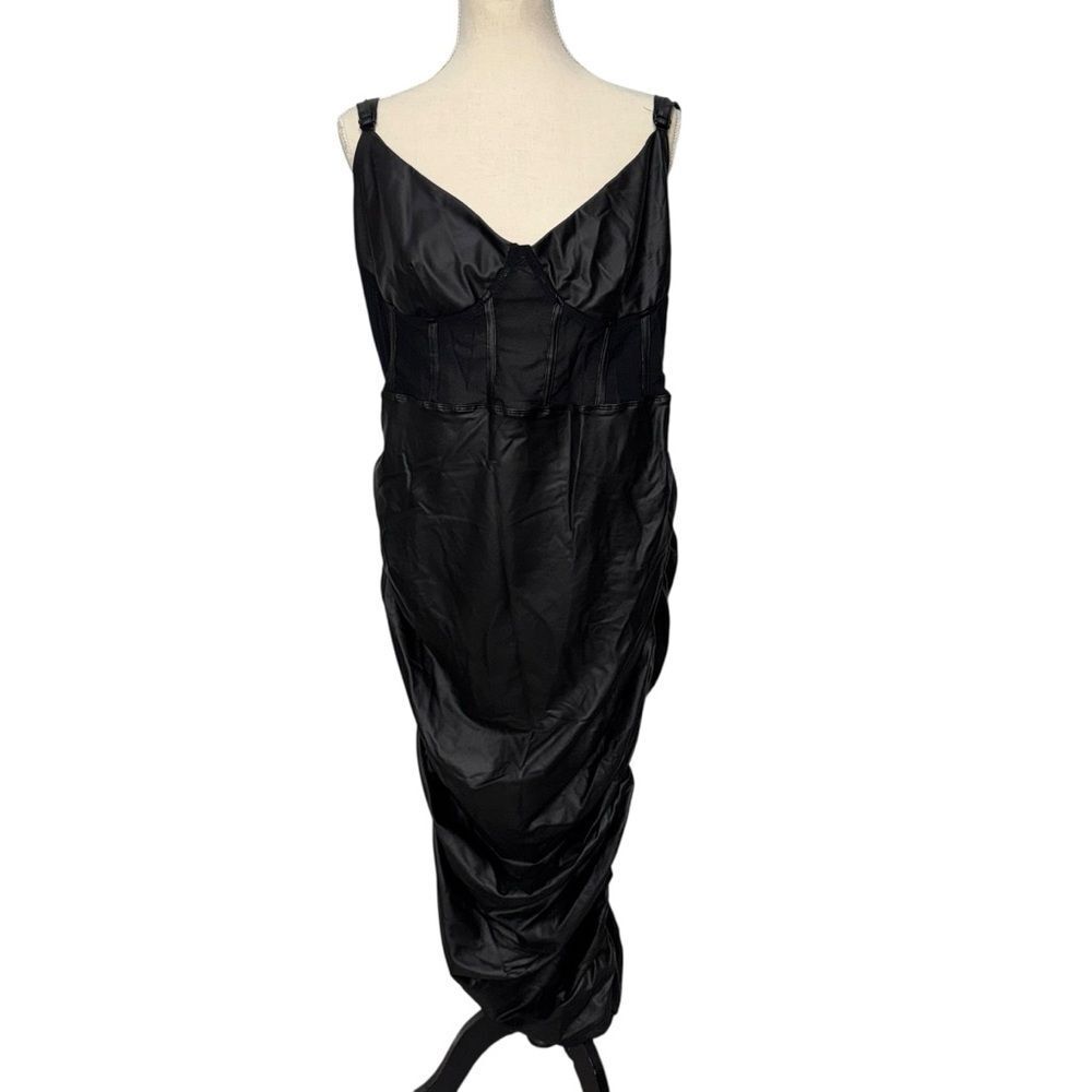 NWT SHEIN Solid Black Faux Leather Midi V Neck Sleeveless Body con Dress 3 XL - Picture 3 of 11